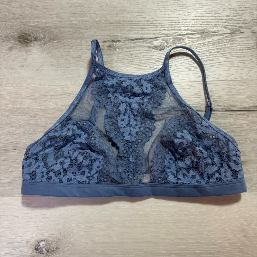 NWT Victoria's Secret High Neck Lace Detail Bralette, Blue, Small